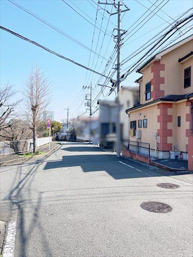 現地前道路