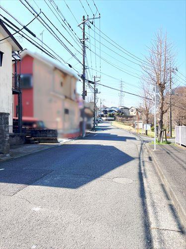 現地前道路