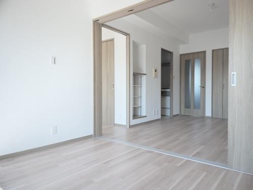 D 約6.7帖/洋室 約4.9帖