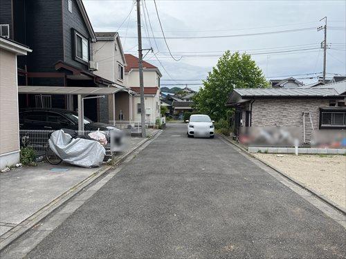 前面道路(2026年6月撮影)