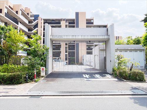 駐車場入口