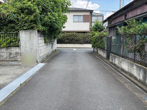 北西側道路