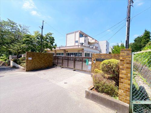 八王子市立船田小学校(1090m)