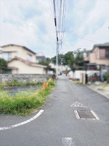 現地前面道路(北側)