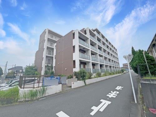 マンション外観(2026年9月撮影)