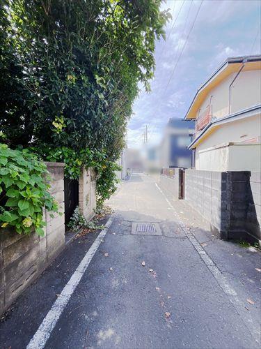 現地東側道路