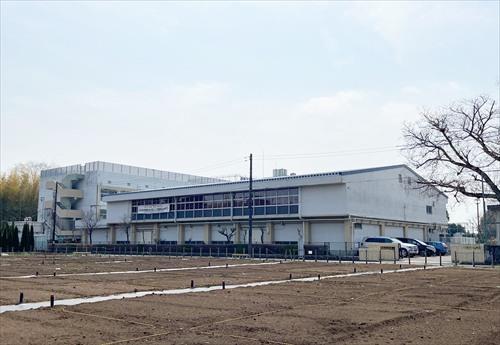 三鷹市立第七中学校(840ｍ)