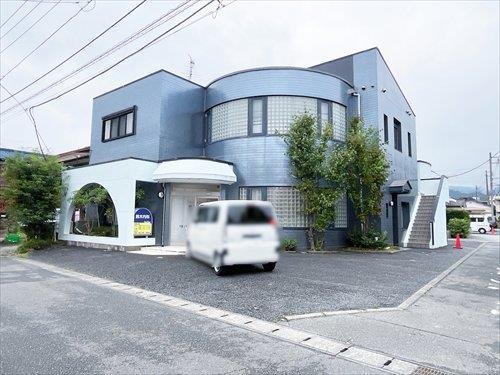 鈴木内科(100m)