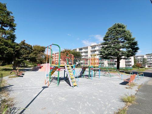 たこ公園(500m)