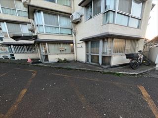 事務所東側入口 事務所東側入口