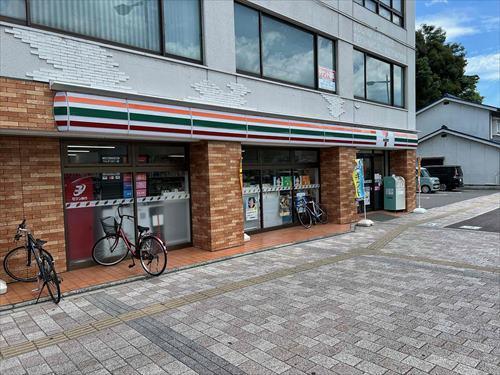 セブンイレブン広島大芝水門東店(770m