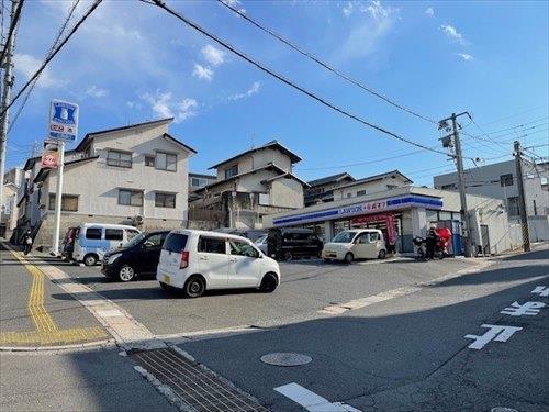 ローソン広島戸坂新町店