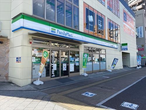 ファミリーマート横川駅南店