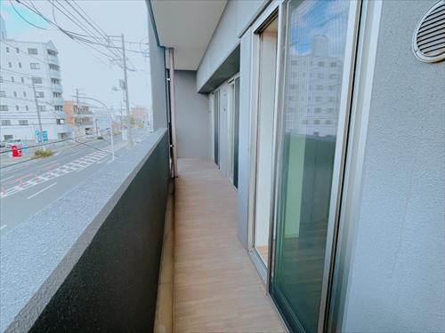 西側バルコニー