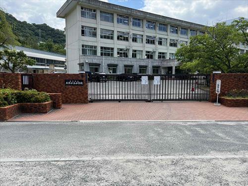 美鈴が丘小学校(1110ｍ/徒歩14分)