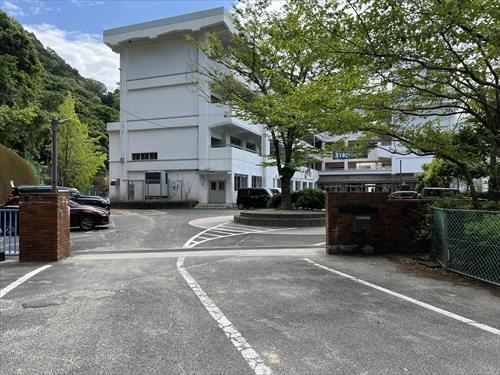 美鈴が丘中学校(940ｍ/徒歩12分)