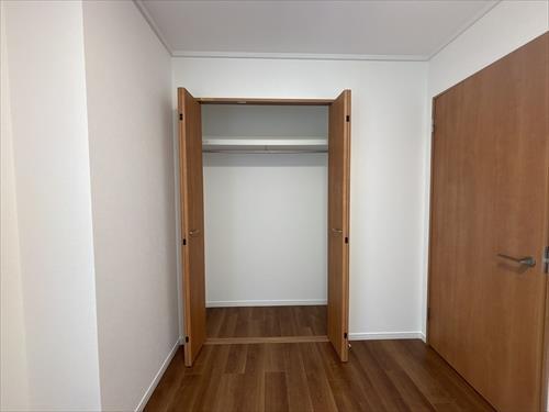 洋室約5帖　収納