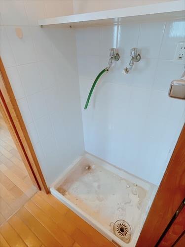 1階洗面所洗濯機置場