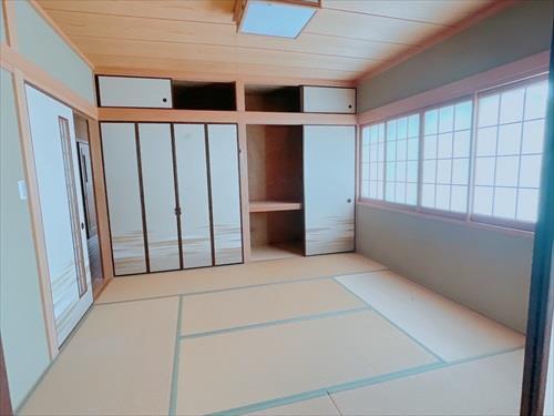 1階和室8帖　真ん中側