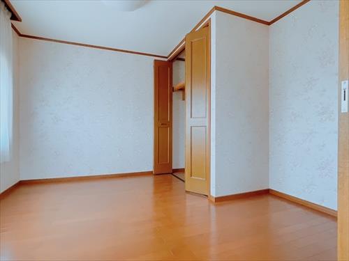 2階洋室7帖　東側