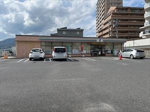 セブンイレブン広島皆賀3丁目店約490ｍ