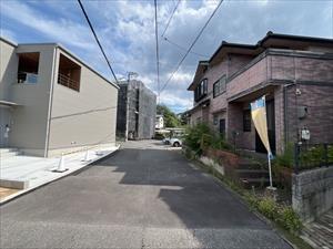 前面通路（2025年9月撮影）