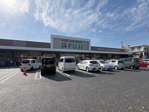 フジ白島店：520m／徒歩7分