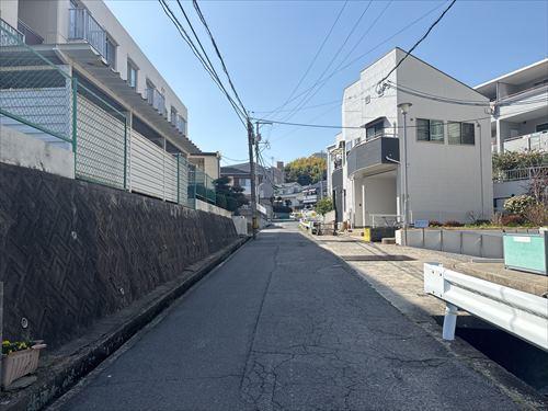 前面道路（2026年3月撮影）