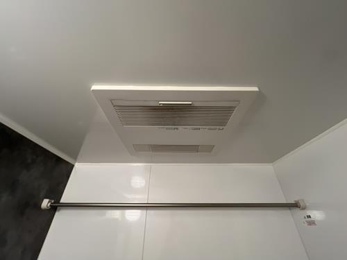 浴室：浴室乾燥機あり