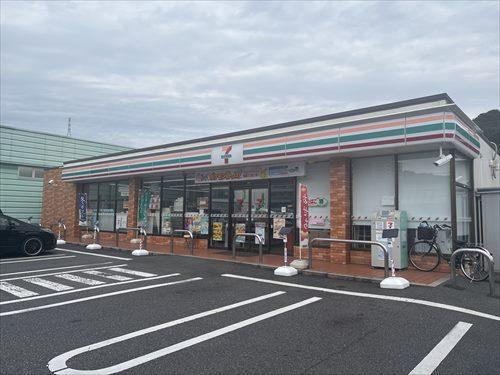 セブンイレブン広島緑井店（320ｍ）