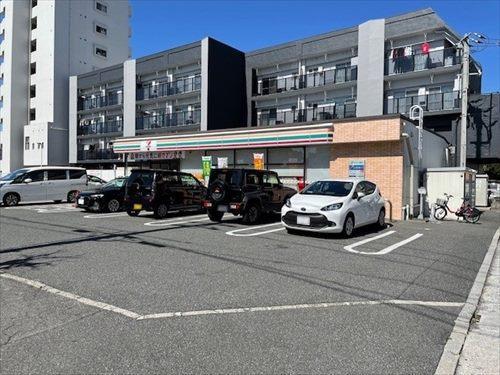 セブンイレブン広島西川口町店