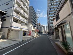 前面道路（2025年12月撮影）