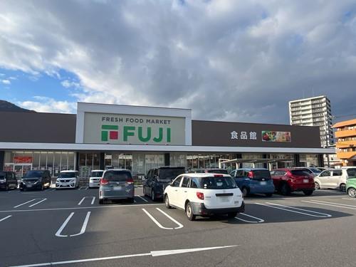 フジ古市店：徒歩8分／600m