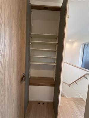 2階廊下部分収納（2026年3月撮影）