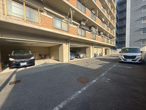 敷地内駐車場①