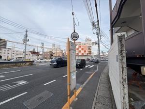 東雲本町三丁目バス停まで5m