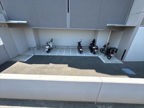 バイク置場