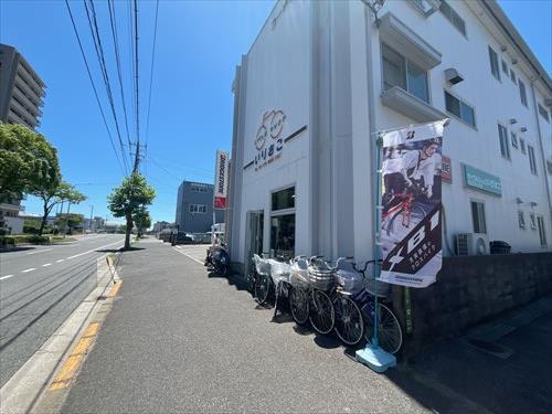 サイクルショップいりさこ　160ｍ