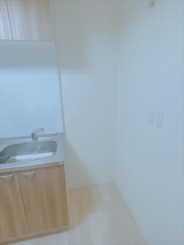 キッチン横冷蔵庫置場
