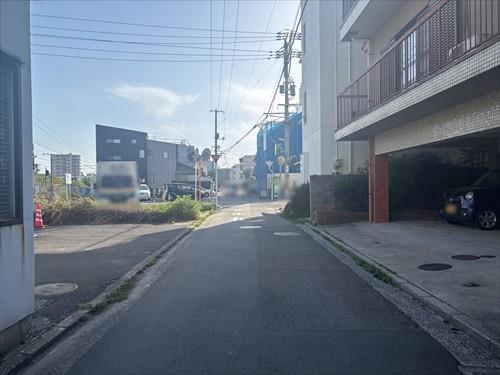 前面道路（2026年4月撮影）