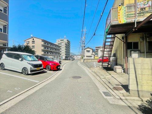 2026年5月撮影　前面道路