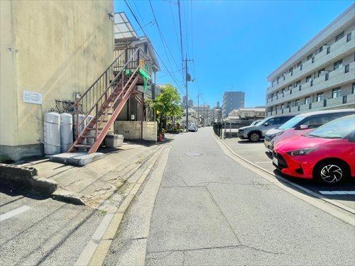 2026年5月撮影　前面道路