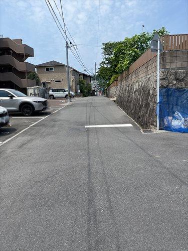 北側前面道路