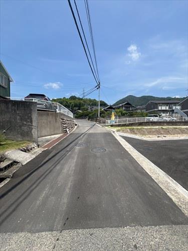 西側公道