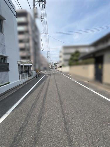 前面道路（南東側）