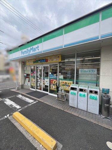 ファミリーマート舟入南四丁目店　徒歩4分