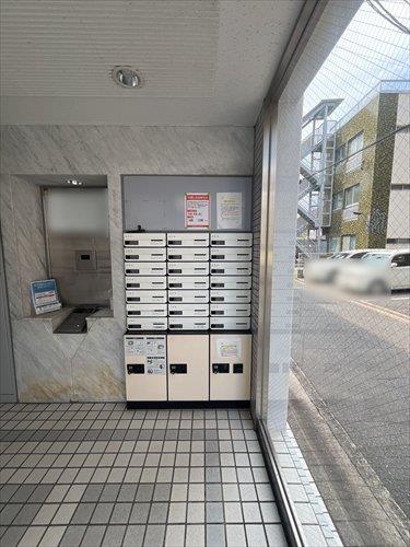 集合郵便受け、宅配ボックス