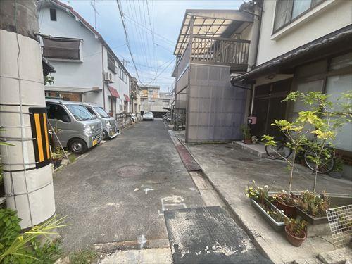 前面私道（2026年8月撮影）