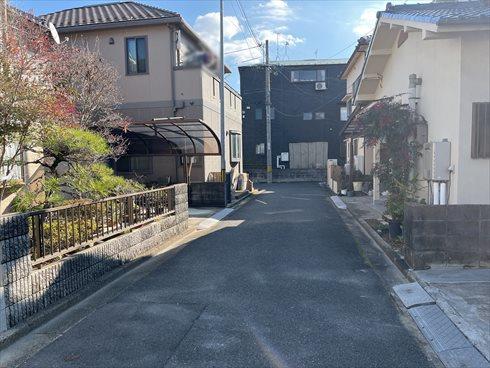 南西側前面道路