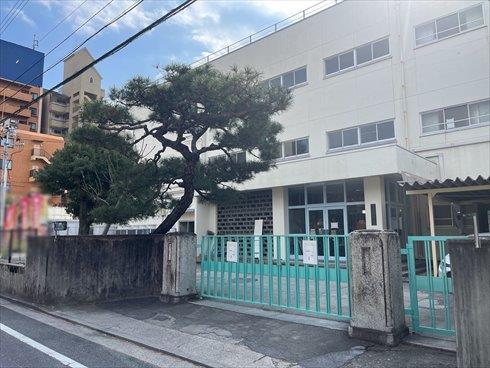 広島市立舟入小学校まで徒歩12分